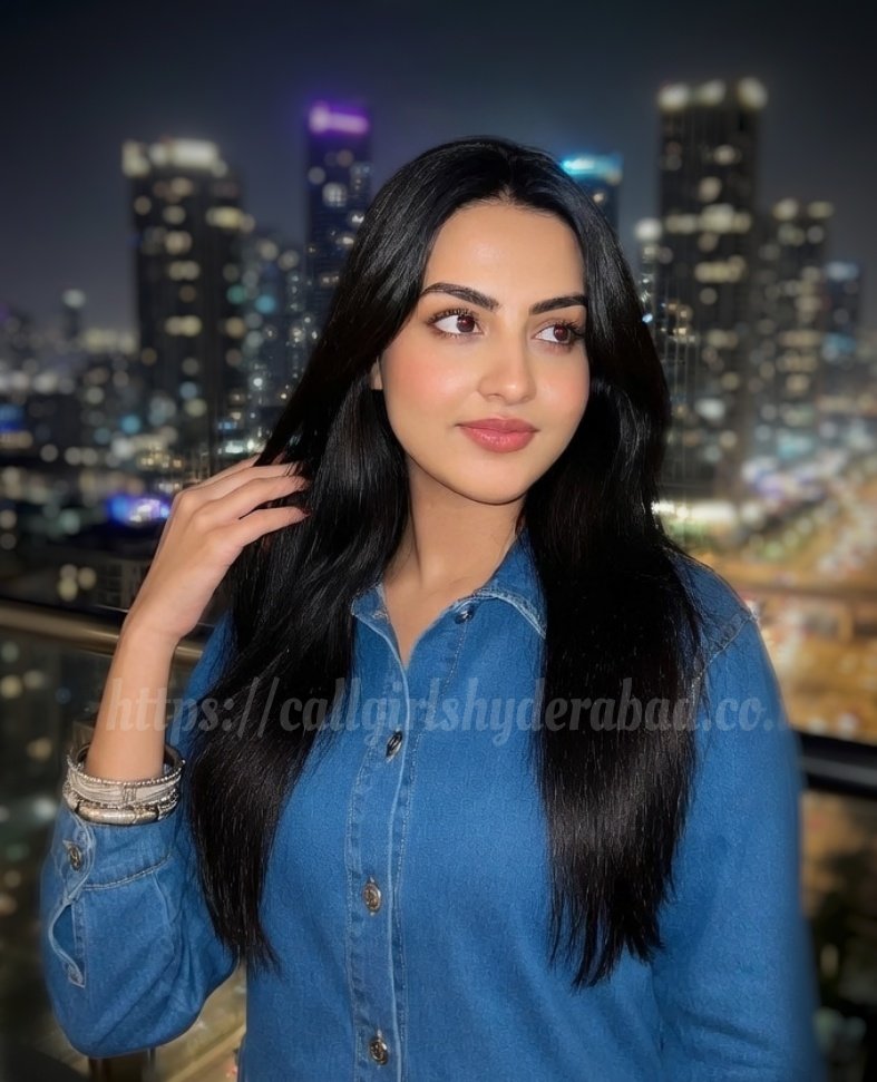 VIP Call Girl in Hyderabad — Premium Verified Escort Model
